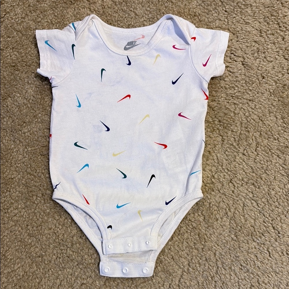 Baby Nike logo short sleeve snap bottom onesie 6 months